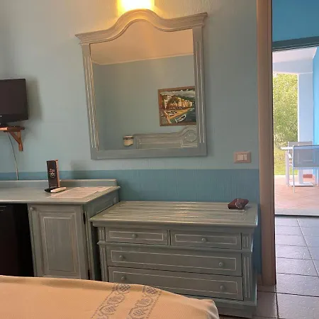 Baia Cea Отель Бари-Сардо