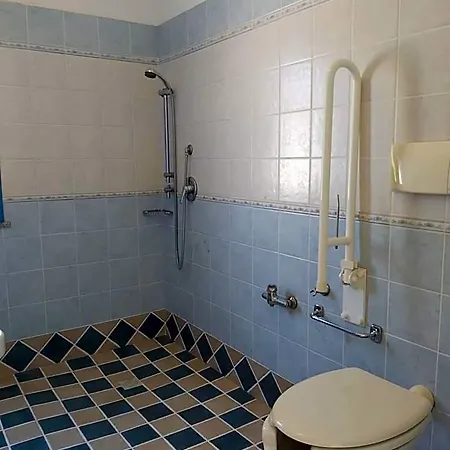 Ξενοδοχείο Baia Cea 4*